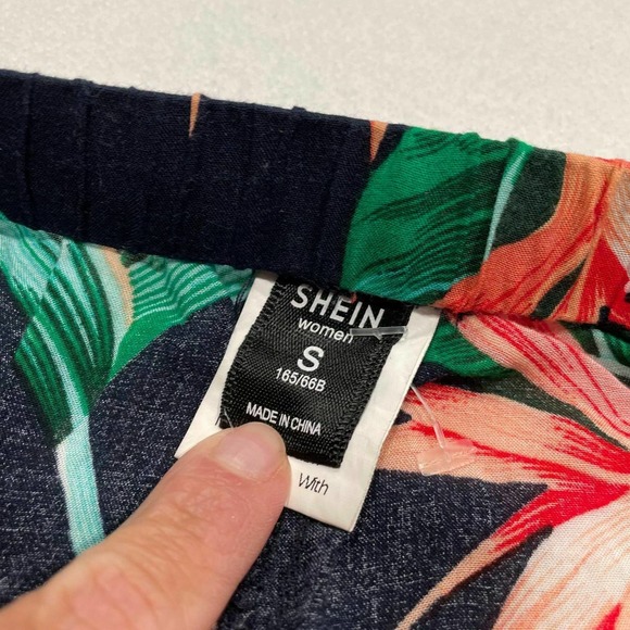 SHEIN Size S Women's Tropical Print Tulip Wrap Hem Shorts Drawstring Waist Boho - Picture 5 of 6